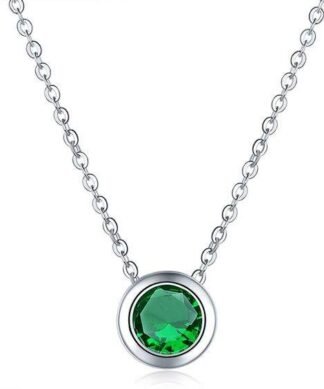 Collier avec pendentif  oxyde de zirconium vert plaque argent