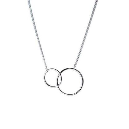 Soyez au sommet de la mode avec ce collier karma en argent , un bijou sophistiqué et moderne qui ajoutera une touche d'éclat à votre look